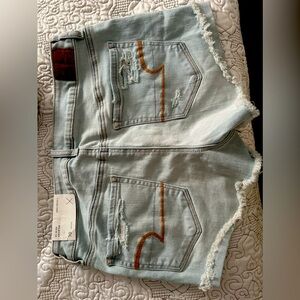 American Eagle shorts size 10 fits more like an 8